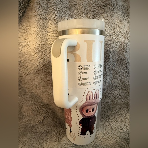 Stanley X Labubu Limited Edition Multicolor Quencher H2.0 Tumbler 40 oz NIB - Picture 3 of 13